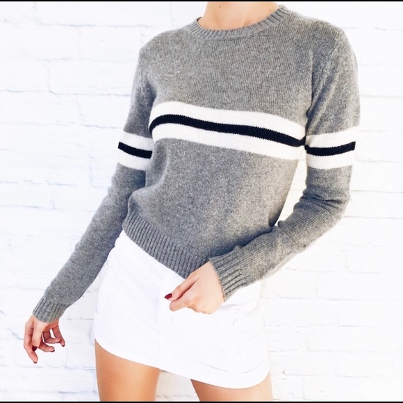 Brandy Melville Sweaters - Brandy Melville Grey Sweater In Size Small